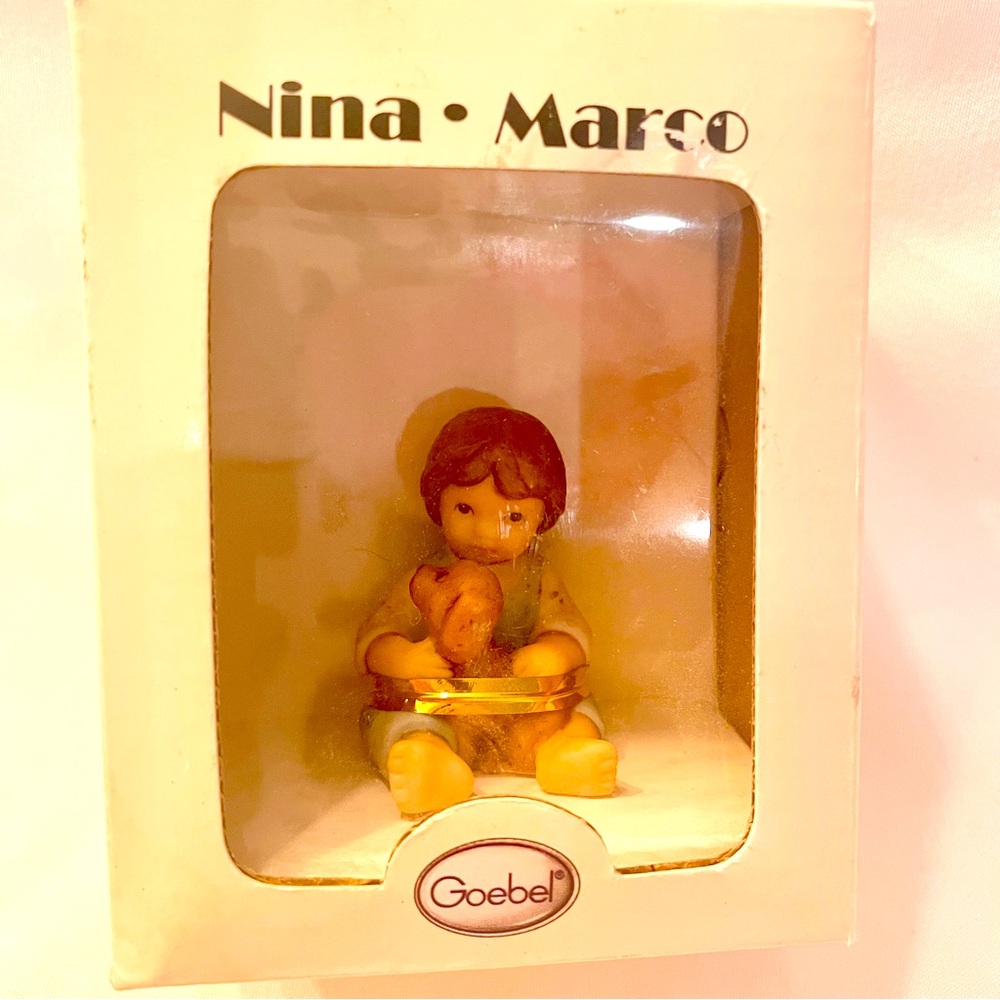 Goebel Nina Marco Figurine Baby Boy Puppy Dog 2” 3” BOX 10953214 2001 Germany